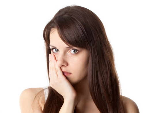 Damak Ağrısı Belirtileri ve Tedavisi